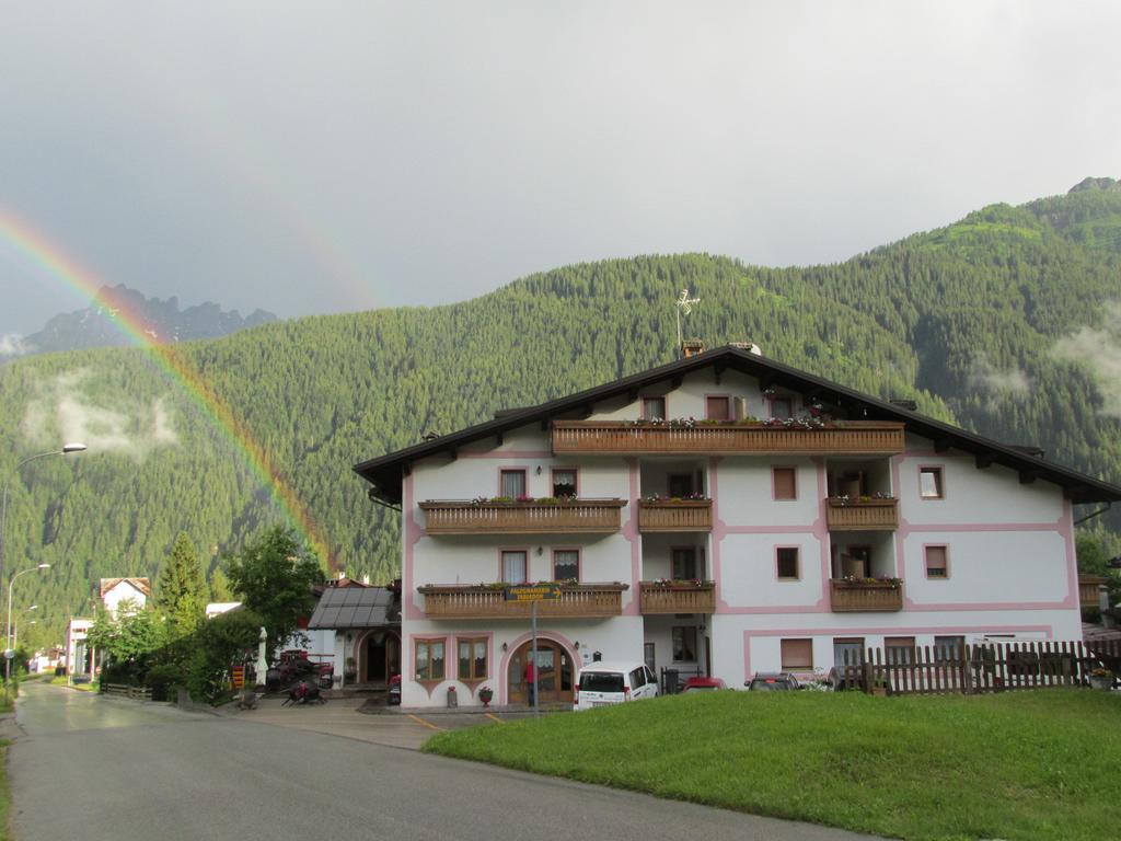 Hotel Garni Miramonti ฟัลกาเด ภายนอก รูปภาพ