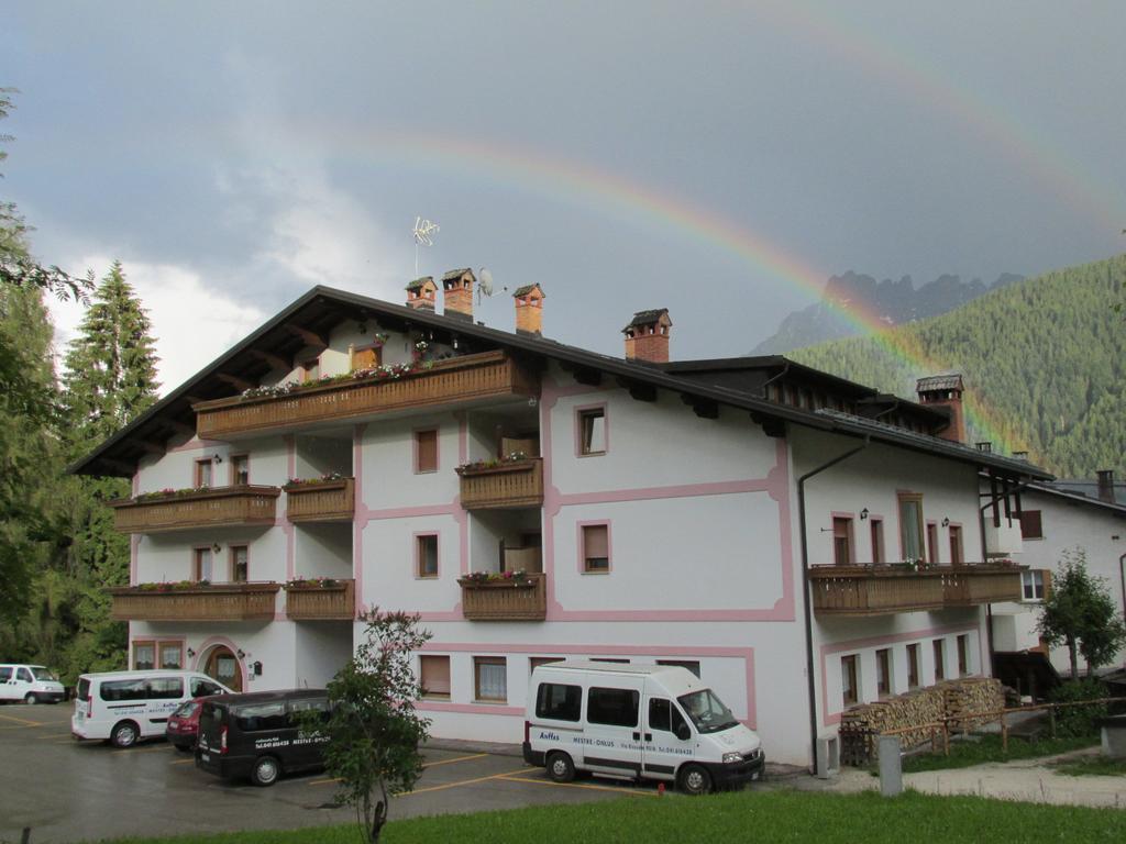 Hotel Garni Miramonti ฟัลกาเด ภายนอก รูปภาพ