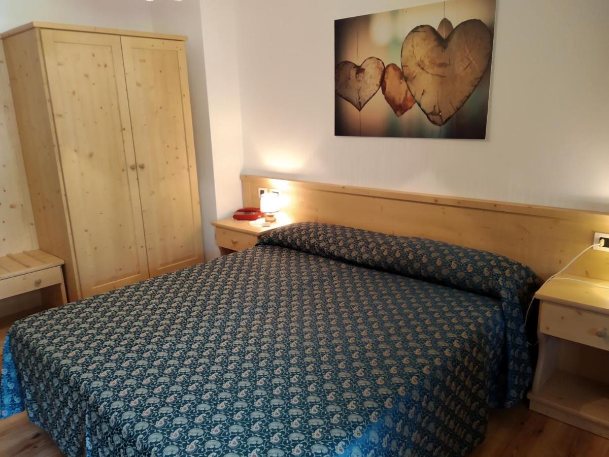 Hotel Garni Miramonti ฟัลกาเด ภายนอก รูปภาพ